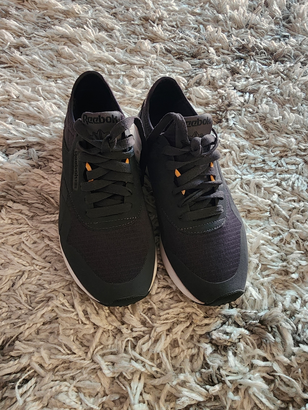 Reebok Women's Dark Gray and Black Low-Top Sneakers